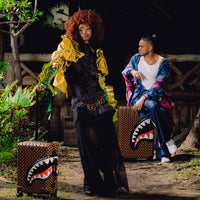 SPRAYGROUND® LUGGAGE SHARKS IN PARIS GRIN & GRIND FULL-SIZE LUGGAGE