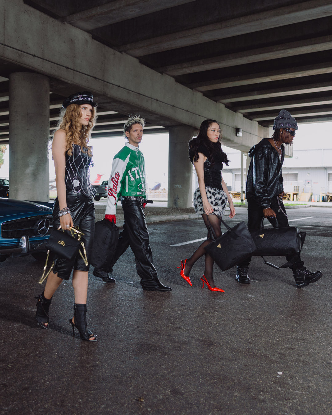 SPRAYGROUND® BACKPACK THE GOLDEN FANG SHARK BACKPACK