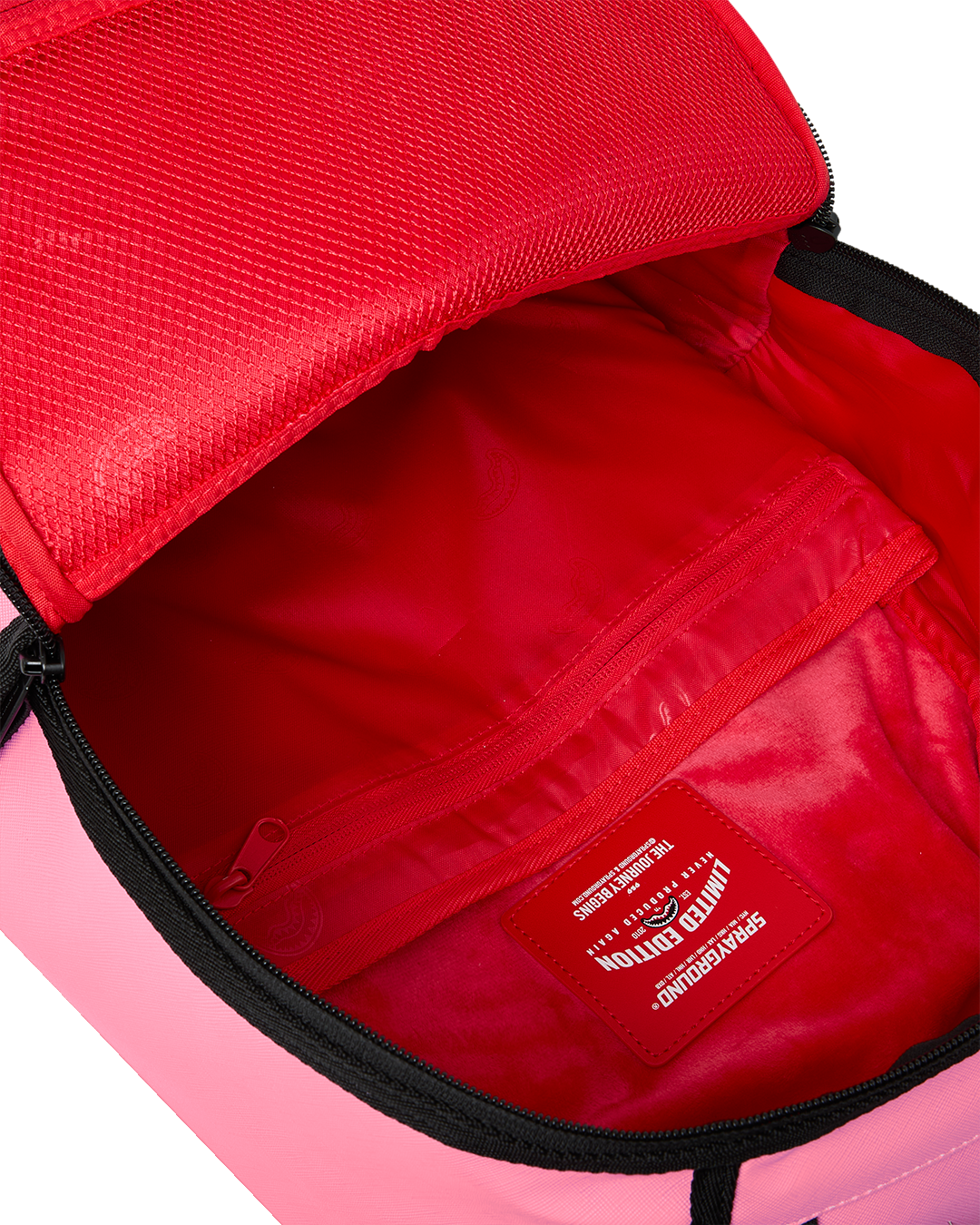 SHARK CENTRAL EMBROIDERED EFFECT BACKPACK