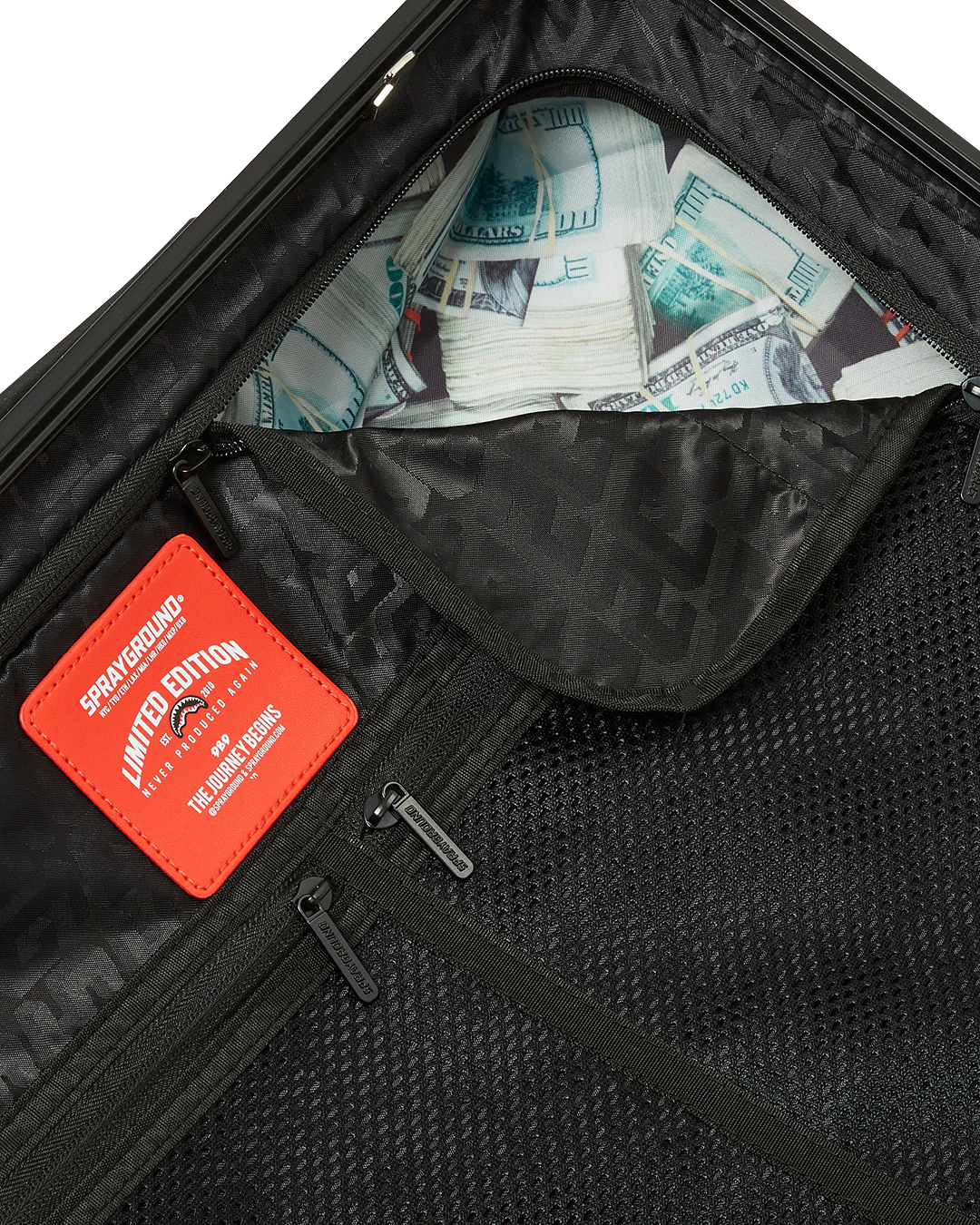 SPRAYGROUND® LUGGAGE SHARK SLASH FULL-SIZE LUGGAGE